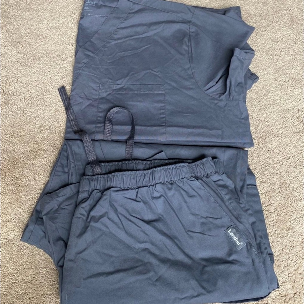 Men’s landau grey scrub set